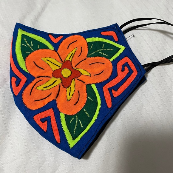 Molas Masks Hand Made - Picture 3 of 5